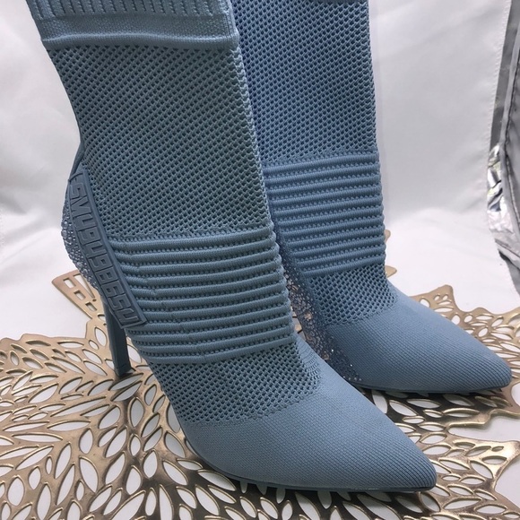 Steve Madden Baby Blue Maxwell Stiletto Point Toe Sock Booties Size 7 - Picture 1 of 10